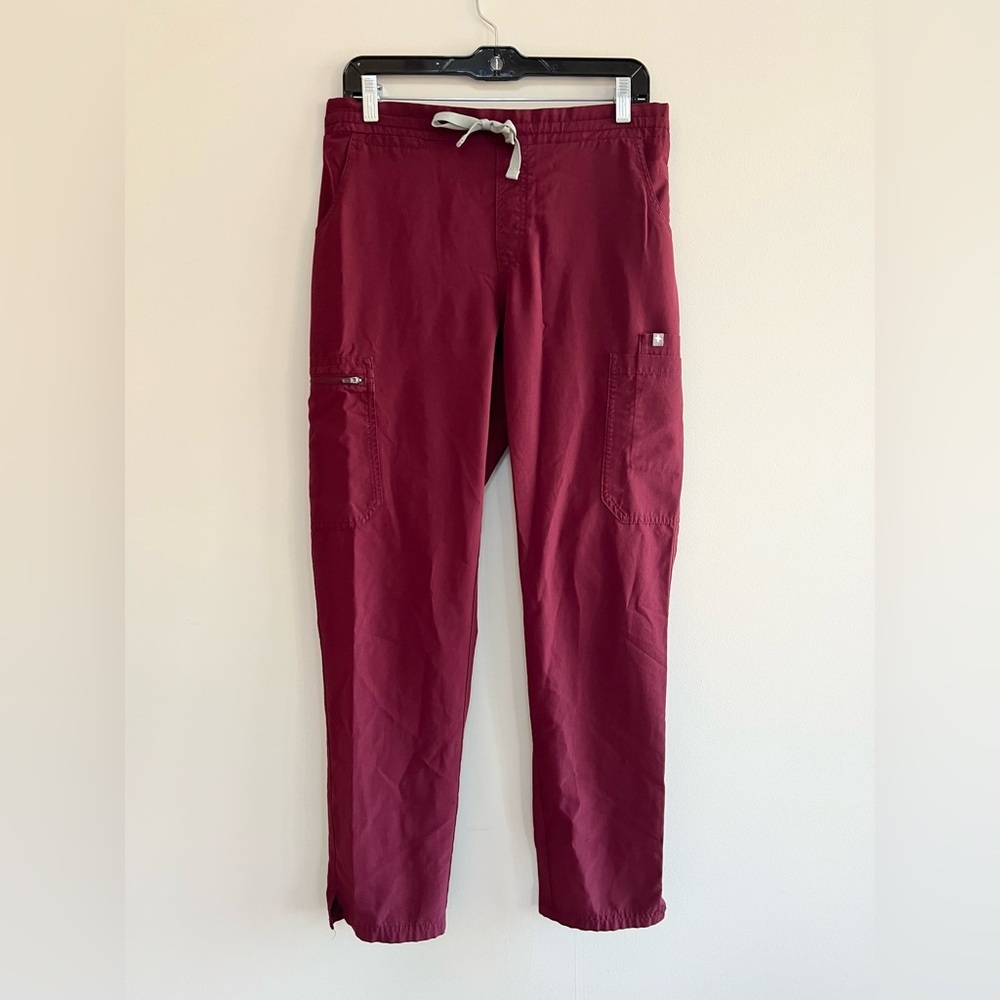 FIGS Yola FIONLITE Skinny Straight Leg Scrub Pants, Burgundy (PO# 1815), size M